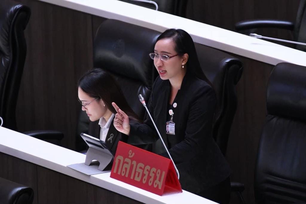 国会议员敦促教育部认真对待泰国儿童心理健康问题——校园暴力事件频发，建议为全国每所学校配备驻校心理咨询师
