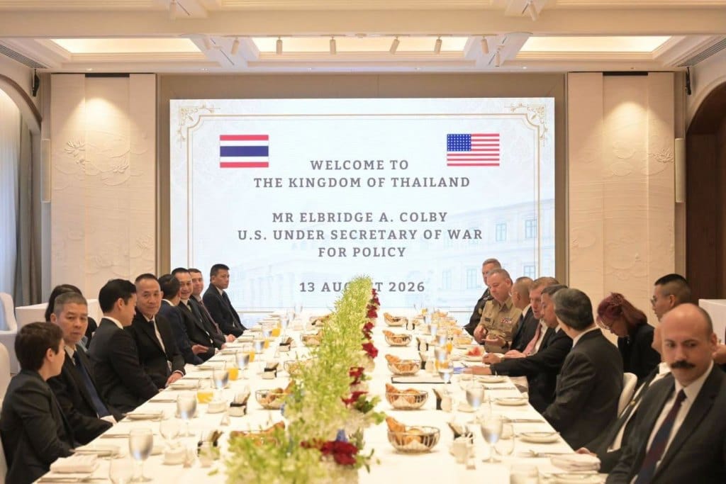 关注美国国防部副部长访问泰国与柬埔寨