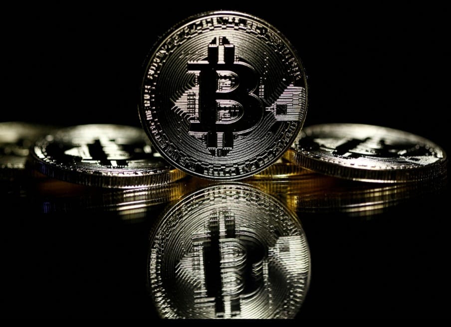 比特币圈警告美国AI公司：严苛限制迫使用户转投中国模型