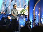 总理主持开幕"手工艺之光·泰国OTOP——以皇恩凝聚人心"展会,强调此为生产者与经营者的重要里程碑