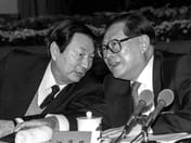 隐藏在沉默之下的压力浮出水面！——中国为改革时代两位重要人物江泽民与朱镕基举行纪念仪式