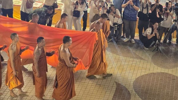 泰国旅游局盛办第13届"披衣供奉龙婆托"活动 邀游客赴汇蒙空寺进行信仰之旅 祈福纳祥