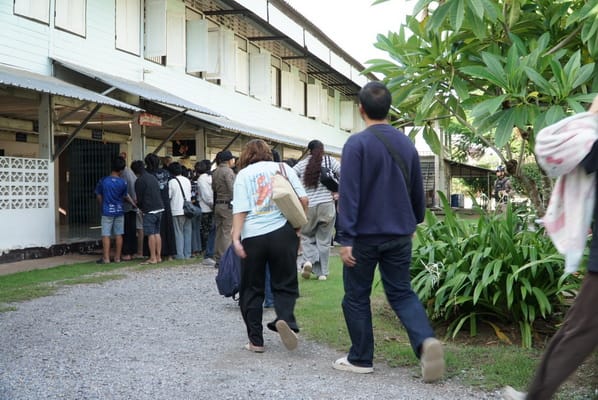 老挝大力清查！再遣返130名泰国籍网管，涉在万象市中心非法开设赌博网站