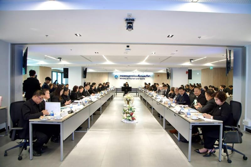 国家旅游政策委员会推进泰国旅游发展，强调质量重于数量，提升住宿标准、推动外国游客收费、开发世界遗产地，迈向可持续旅游