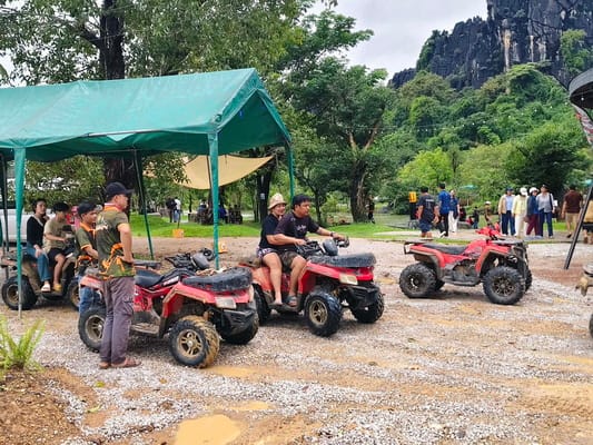 那空拍侬标定新路线！推动“那空拍侬-甘蒙”两地双国旅游线路，输送跨湄公河游览团，体验老挝中部的桂林—— 昆贡冷