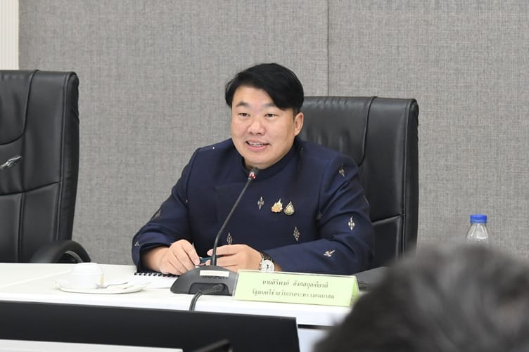 交通部加快拨付2026年预算，已拨付1710亿泰铢，西里蓬核查21个逾10亿泰铢项目，签约工作将于9月内完成