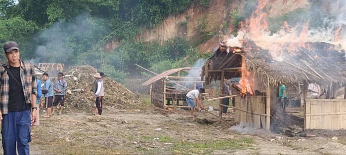 村民忍无可忍！围捕克钦士兵、火烧收费站 掸邦北部"木姐－南坎"公路事件