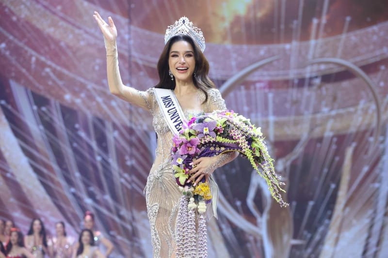 王冠选择了她！曼谷环球"Khanom·塔里娜"夺得2026泰国环球小姐桂冠泪洒现场（视频）