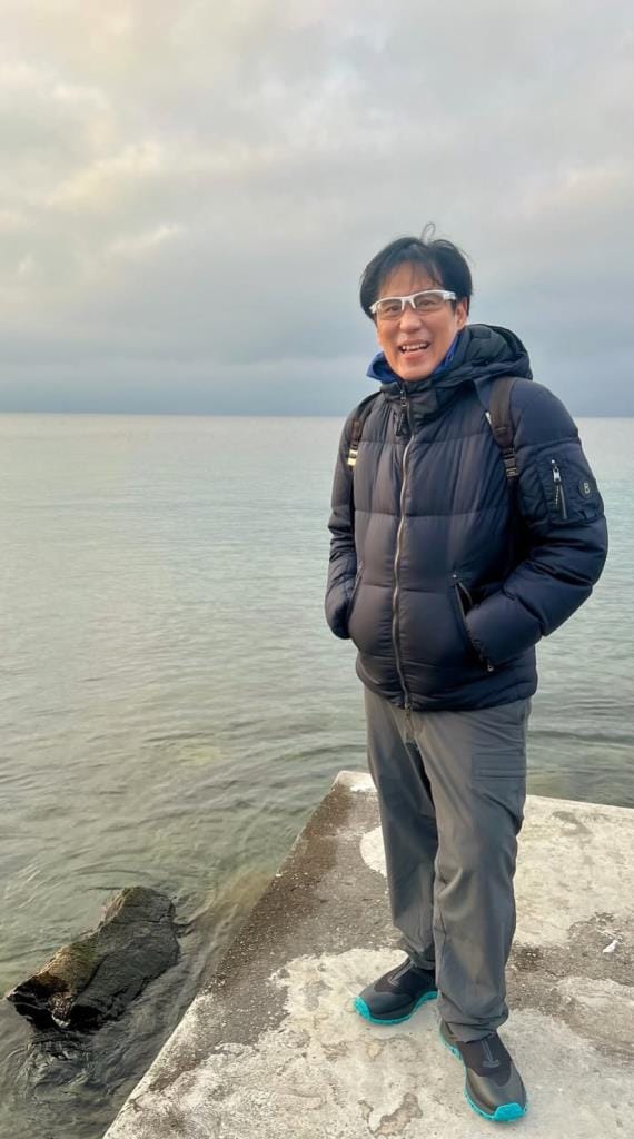 Bird Thongchai的经纪人宣布今年没有演唱会，发布歌手旅游礼佛生活照，粉丝表示无论多久都愿意等