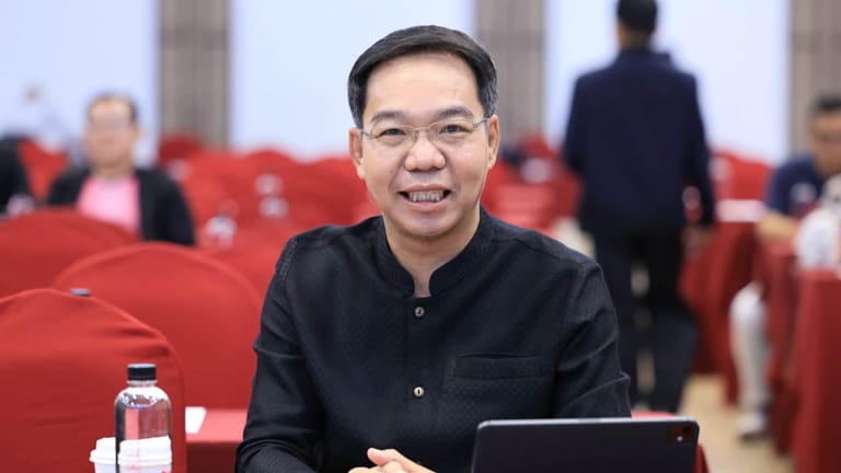 呵叻新冠疫情激增！累计病例1,216例，已有3人死亡。省卫生局强调仍低于五年中位数，并下令升级四项严控措施