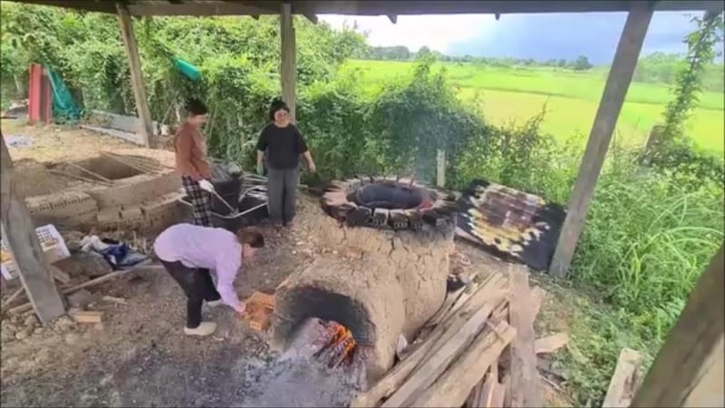 （视频）指出"南邦陶瓷"的生路：若只停留在"公鸡碗"就完了——根本无法与中国竞争！必须复兴"700年烧陶"的根脉