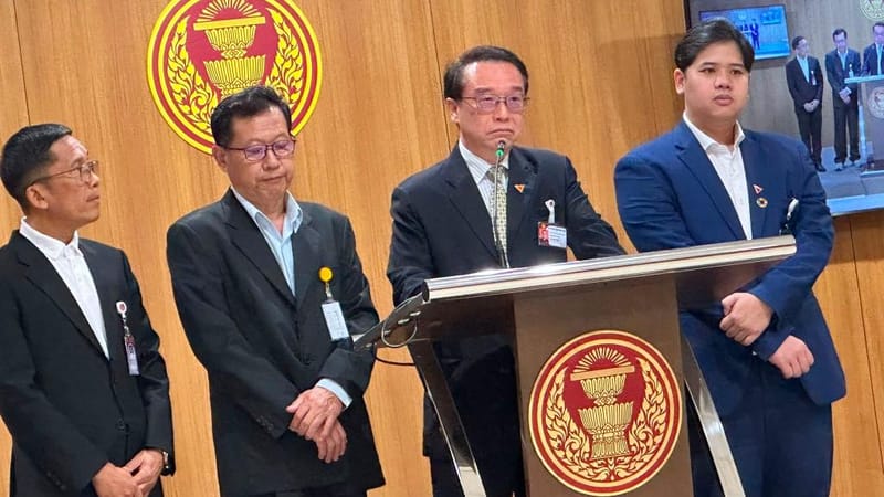阿努颂解释对敏昂莱高呼和平口号一事，称因被禁止递交信函，抨击政府为沾血独裁者铺设红毯，并计划探视昂山素季