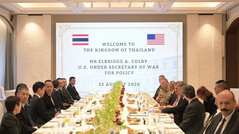 关注美国国防部副部长访问泰国与柬埔寨