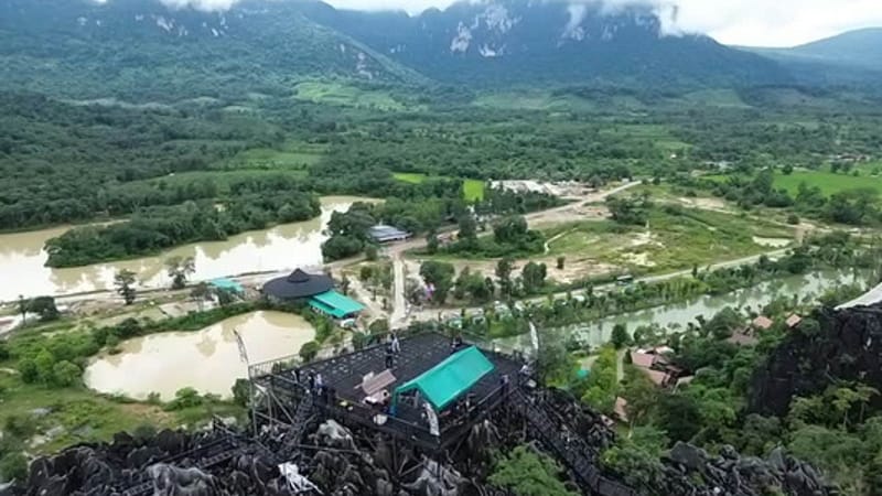 那空拍侬标定新路线！推动“那空拍侬-甘蒙”两地双国旅游线路，输送跨湄公河游览团，体验老挝中部的桂林—— 昆贡冷