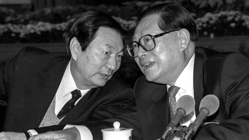 隐藏在沉默之下的压力浮出水面!——中国为改革时代两位重要人物江泽民与朱镕基举行纪念仪式